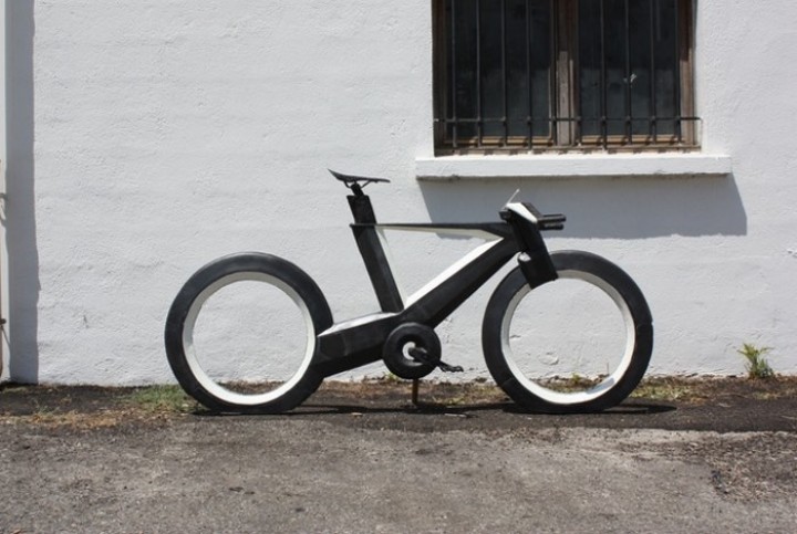 cyclotron-hubless-smart-bike-1.jpg