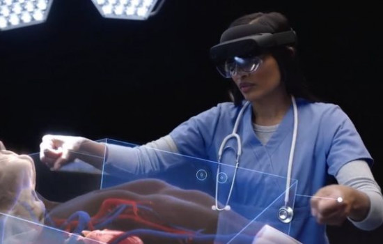 HoloLens 2 предлагает почти осязаемую дополненную реальность