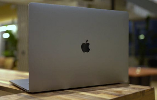Apple исправил проблемы с новыми MacBook Pro