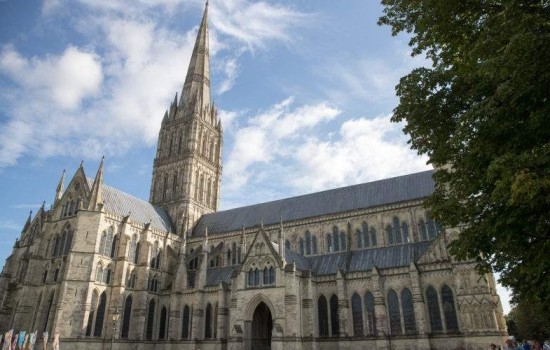 Церкви Англии будут раздавать Wi-Fi
