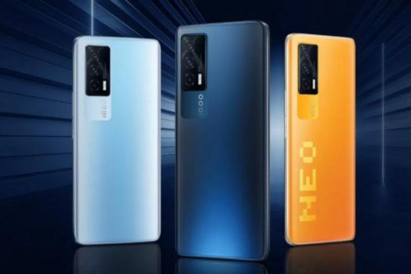 Vivo представила iQOO Neo5: стильно оформленный игровой смартфон по неплохой цене