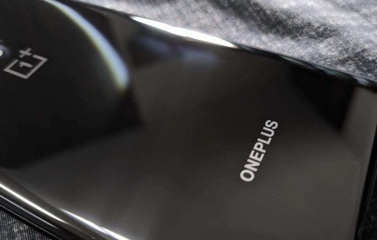 Стали известны характеристики смартфона OnePlus Clover за $200