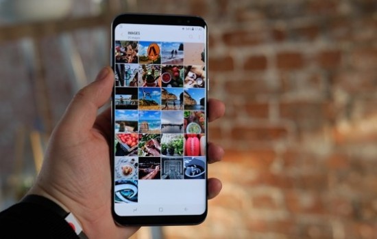 Недорогие смартфоны Samsung получат безрамочный дисплей Galaxy S8