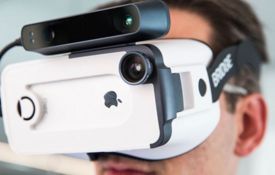 Готовится VR-гарнитура для iPhone