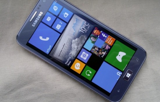 Samsung планирует смартфон с Android и Windows