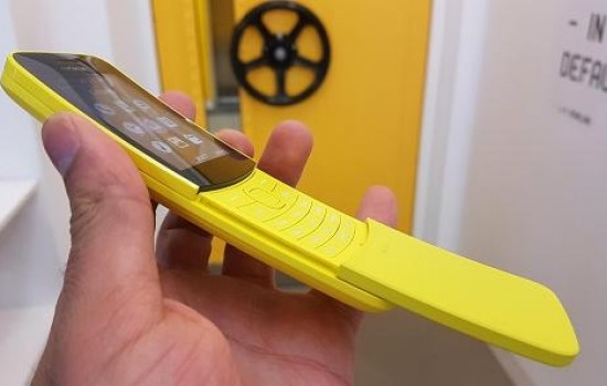 Nokia 8110 4G – перевоплощение старого «банана»