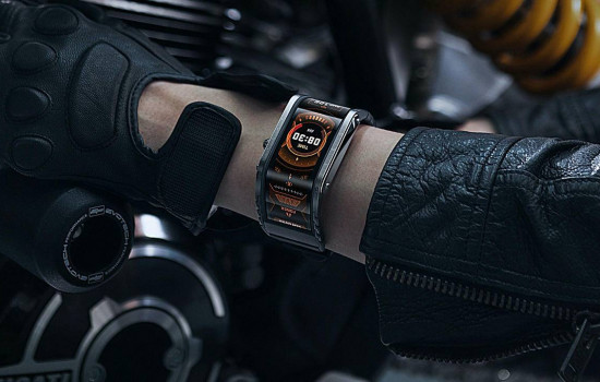 Nubia Watch – гибкие смарт-часы с 4-дюймовым дисплеем