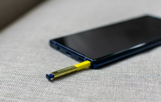 Galaxy Note 10 будет иметь «агрессивно изогнутый» дисплей