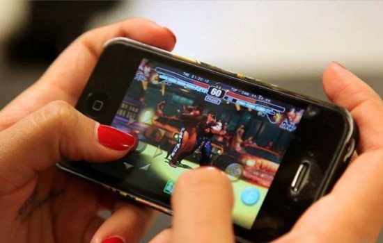 Девушка-геймер ослепла после 24-часовой игры на смартфоне