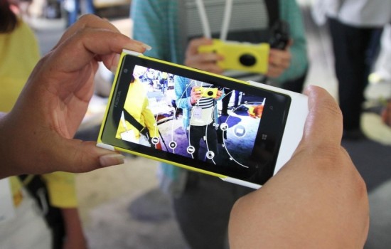 Nokia разработала смартфон с пятью камерами