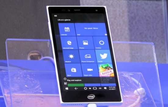 Intel Pocket PC – Windows-планшет размером со смартфон
