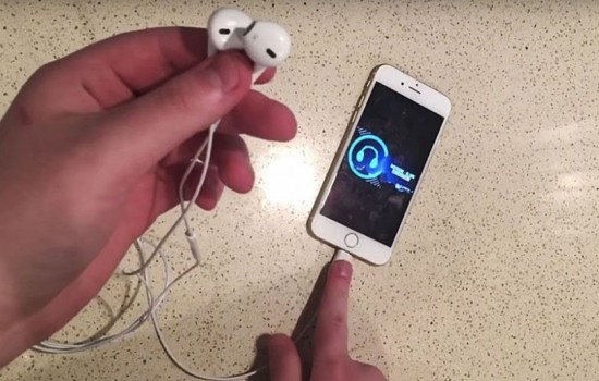 Видео показало – наушники iPhone 7 имеют коннектор Lightning