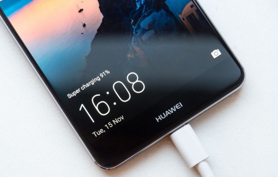 Huawei Mate 20 Pro получит гибкий дисплей 