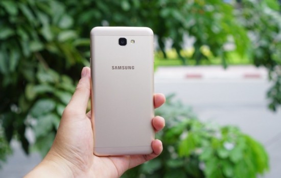 Samsung запустил первый 4G-смартфон на ОС Tizen по цене $68