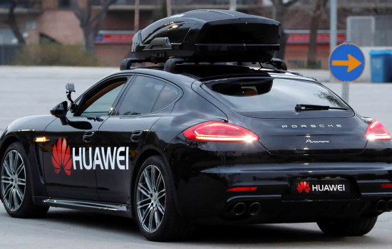 Huawei начнет выпускать умные автомобили и станет конкурентом Tesla