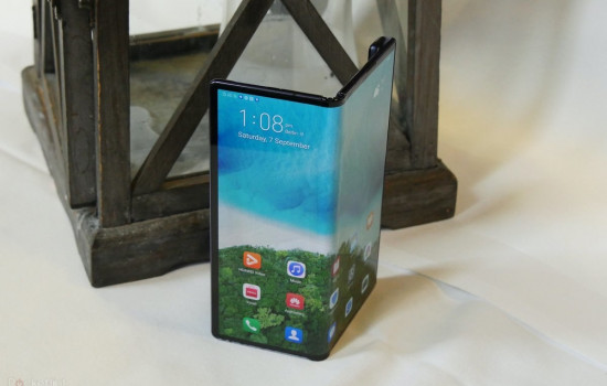 Huawei выпустит новый складной смартфон через два месяца