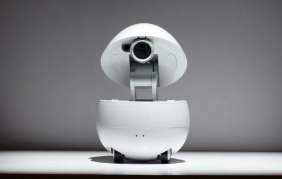 Panasonic разработал говорящий робот-проектор
