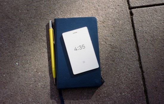 Light Phone 2 - антисмартфон на электронных чернилах и 4G