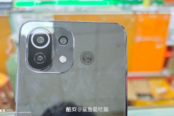 Xiaomi Mi 11 Lite 5G получит очень тонкий корпус