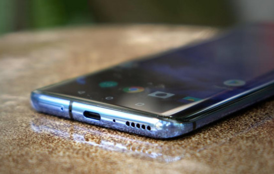 Появились первые снимки OnePlus 8