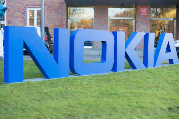Nokia возродит легендарные кнопочные телефоны