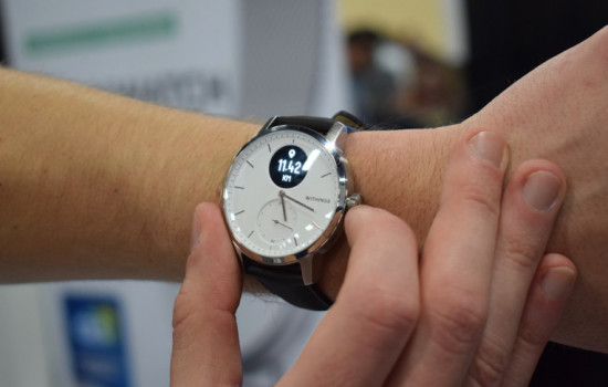 Withings Scanwatch - смарт-часы с уникальными функциями, которые могут спасти жизнь