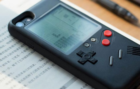 Nintendo разрабатывает чехол, превращающий смартфон в игровую консоль