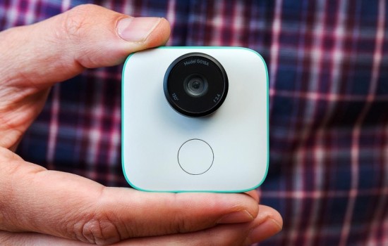 Умная камера Google Clips поступает в продажу