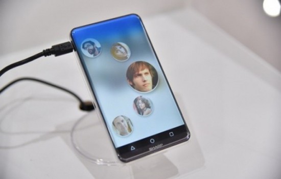Будущий безрамочный смартфон Sharp имеет дисплей на всю панель