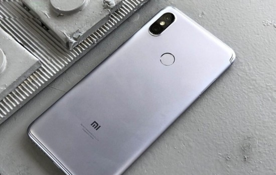 Бюджетный Xiaomi Redmi 6 Pro получит большой 5,85-дюймовый дисплей с вырезом