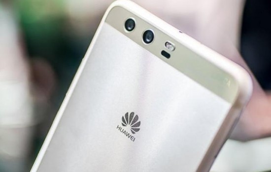 Huawei Mate 10 получит безрамочный EntireView дисплей 