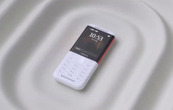 Nokia представила кнопочный телефон со стереодинамиками и два бюджетных смартфона