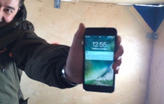 iPhone 7 работает после 13 часов в ледяной воде
