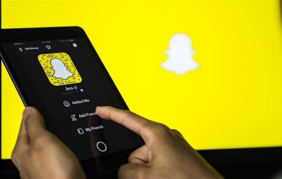 Snapchat выпустил фильтр с «русскими ботами» Facebook
