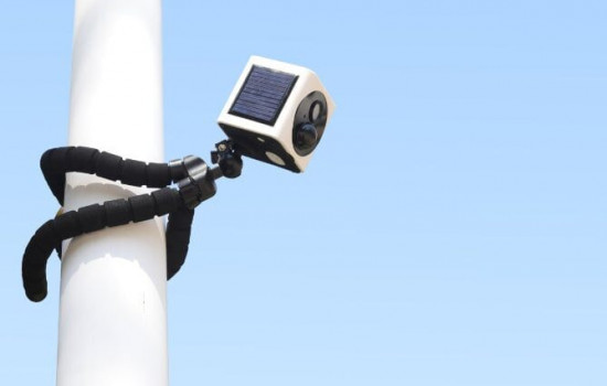 EyeCube – компактная беспроводная камера наблюдения с солнечной батареей