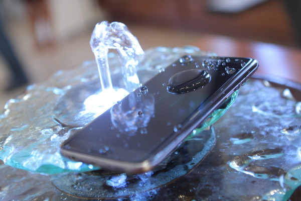 Как проверить водонепроницаемость Android-смартфона в домашних условиях